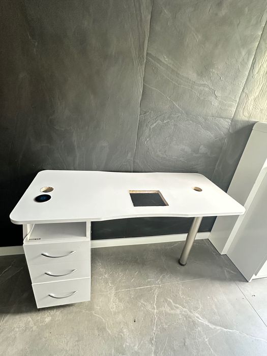 Biurko do manicure Biomak