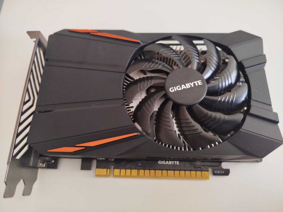 Placa gráfica Gigabyte Ultra Durable 2 GV-N105TD5-4GD Geforce Gtx 1050 Ti
