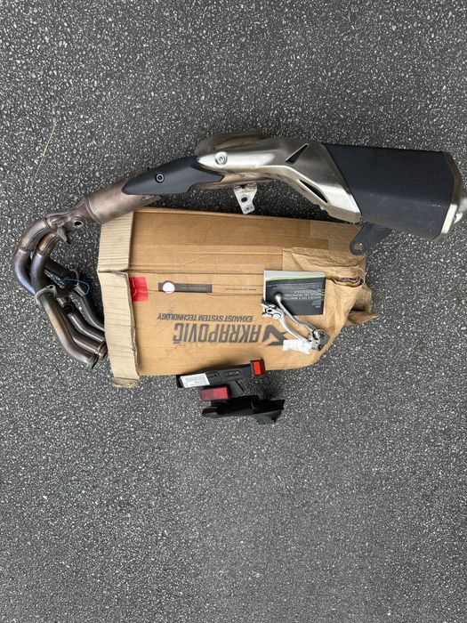 Kawasaki z900 akrapovic + extras