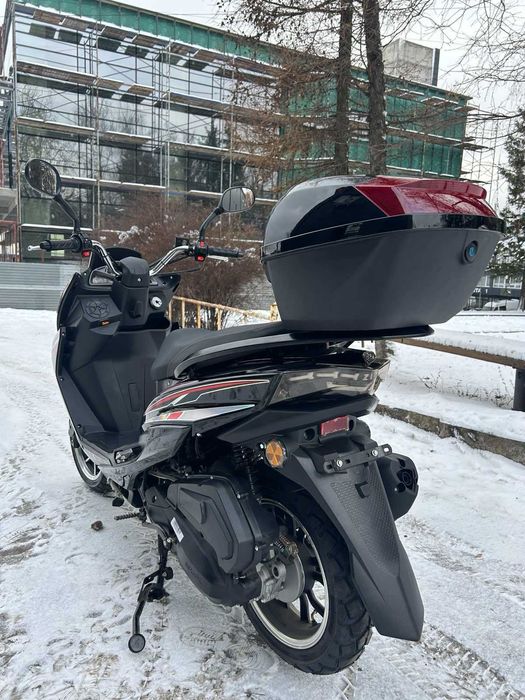Скутер SPARK SP150S-18