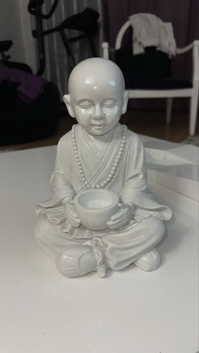buda branco pequeno