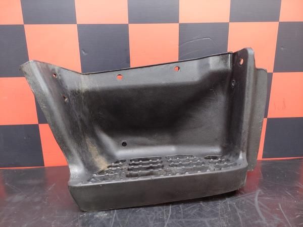 Estribo / degrau TOYOTA Dyna Chassis (KD_, LY_, _Y2_, _U3_, _U4)