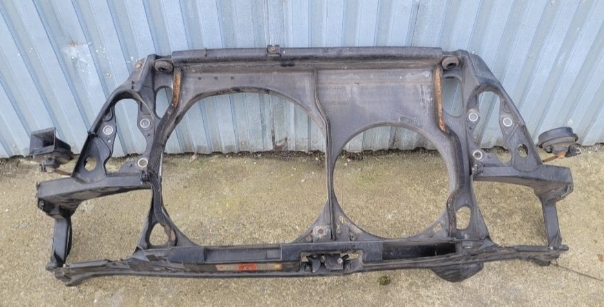 Pas Przedni Audi A4 B5 1.9 TDI Avant