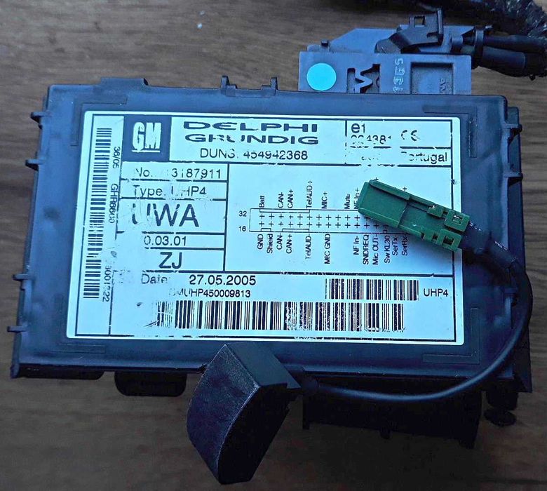 Moduł telefonu UHP4 UWA + wspornik + mikrofon + wtyczka Opel Zafira B