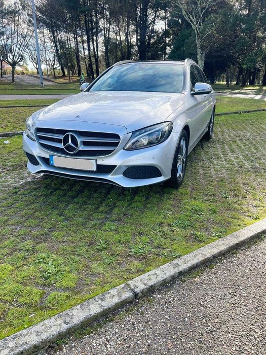 Mercedes-Benz Classe C Station | 144.000 km | Teto Panorâmico | Histórico Mercedes