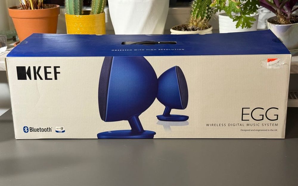 Głośniki KEF Egg białe – super dźwięk, Uni-Q, DAC