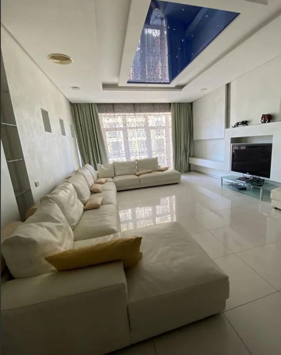 Продам 3-комн квартиру в районе Жуковского ул.