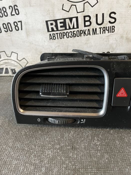 Дефлектор центральний golf 6