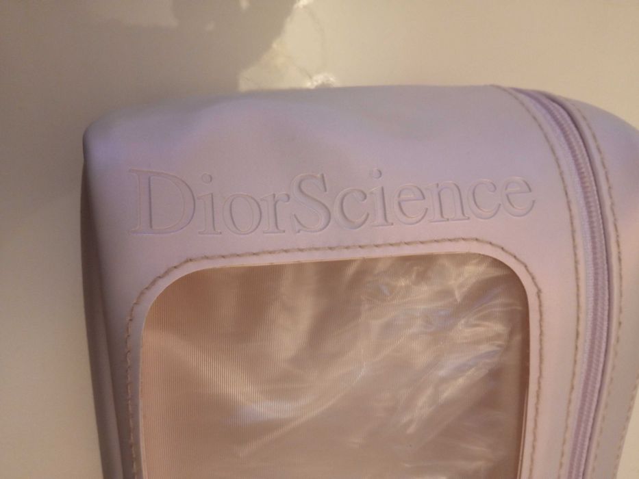 Christian Dior Science kosmetyczka damska z okienkiem