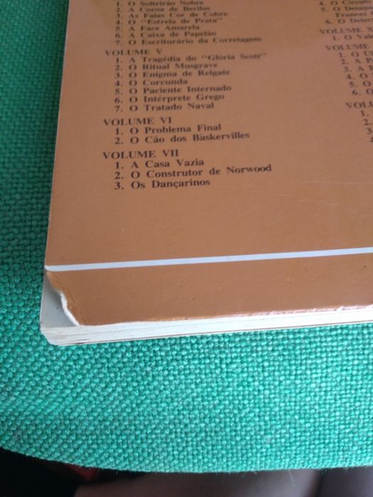 Livro "Histórias completas de Sherlock Holmes"