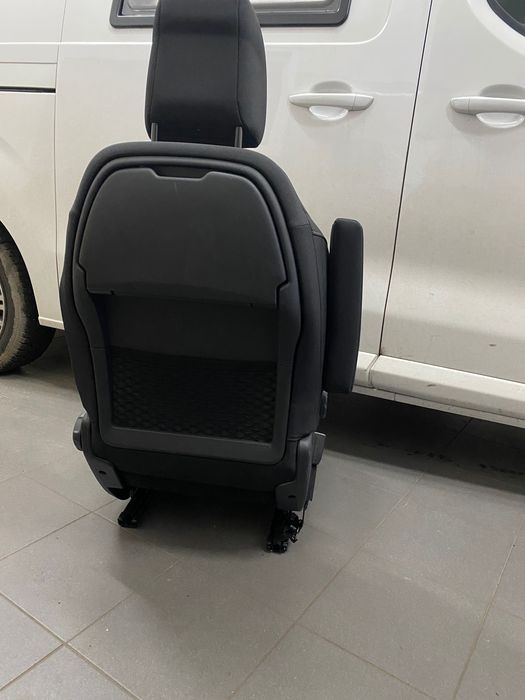 Nowy fotel kierowcy Proace Traveller Spacetourer Zafira life