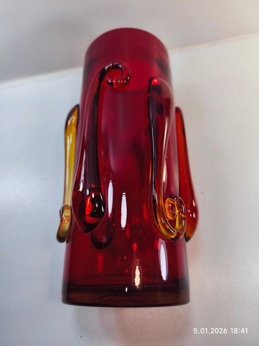 Szklany wazon KIS Krakowski Instytut Szkła J. Słuczan-Orkusz łzy