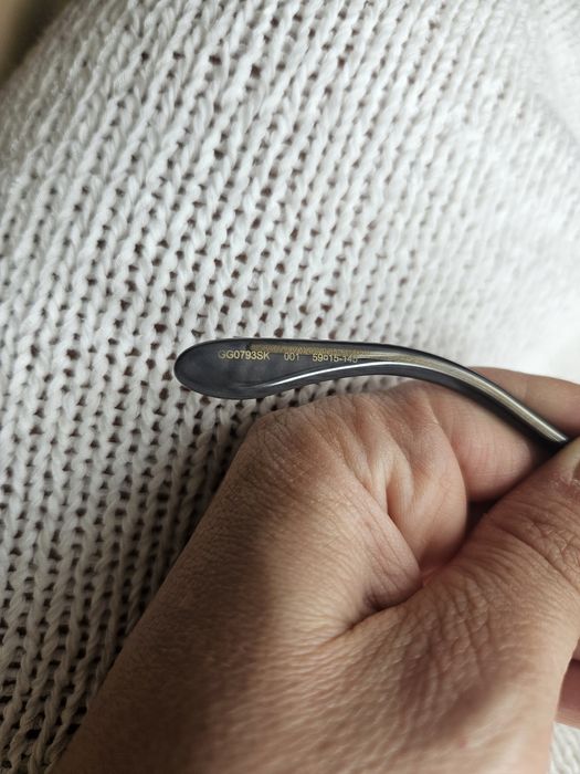 Szare okulary przeciwsłoneczne Gucci
