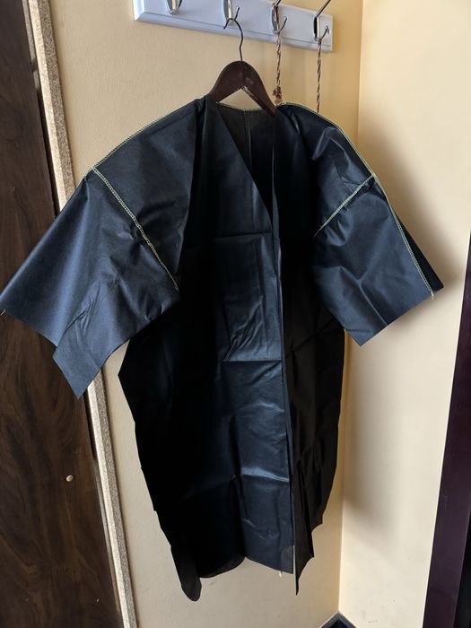 Одноразові тапочкі, труси, халат