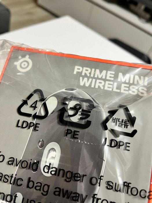 SteelSeries Prime Mini Wireless Mouse