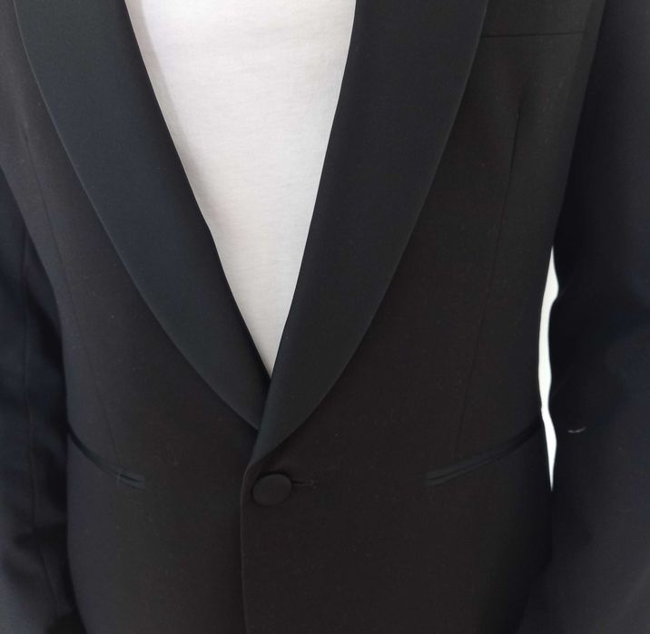 Czarny smoking Lassar