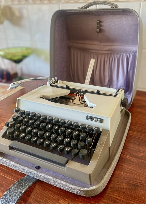 Máquina Escrever Erika Model 14 (RDA)