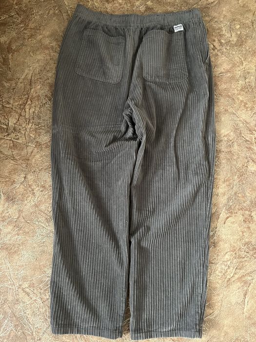 Baggy velvet pants