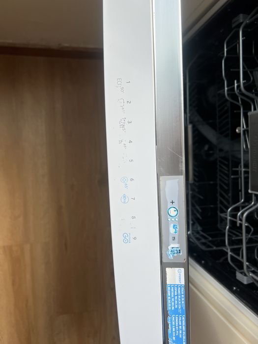 Máquina de lavar louça Indesit