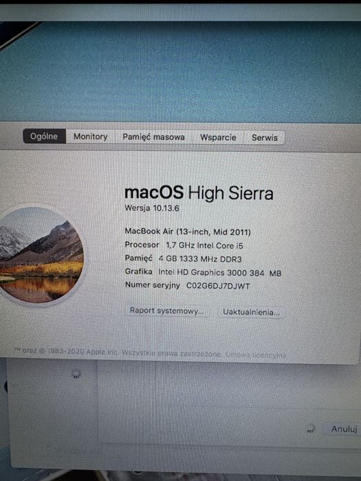Macbook air z roku 2011