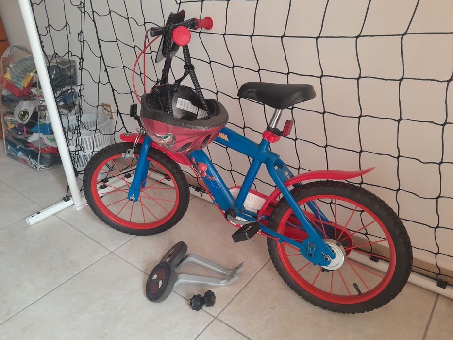 Bicicleta spider man criança