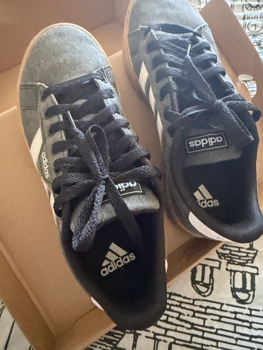 Кросовка Adidas 40