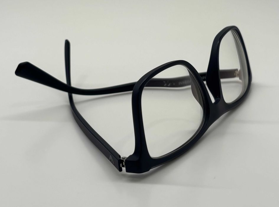 Emporio Armani - Óculos Graduados com lentes progressivas Varilux Essi