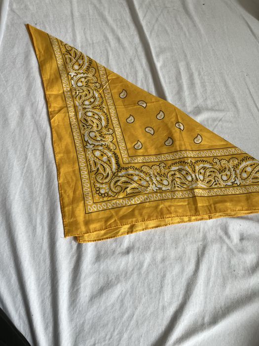Żółta bandana chusta