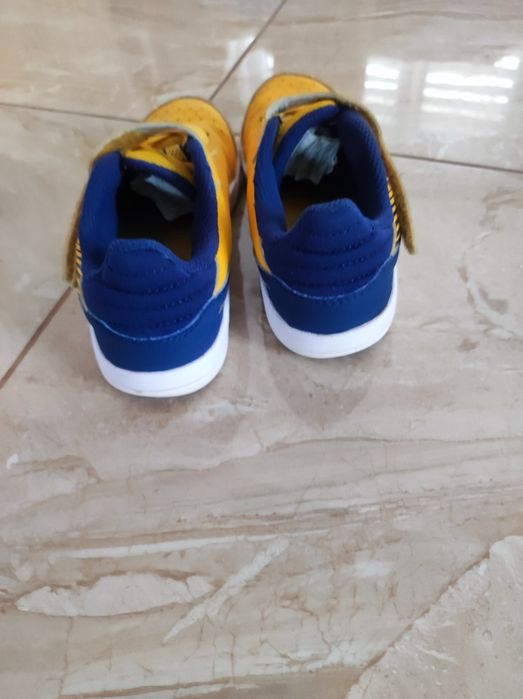 Buty halówki 33 decathlon