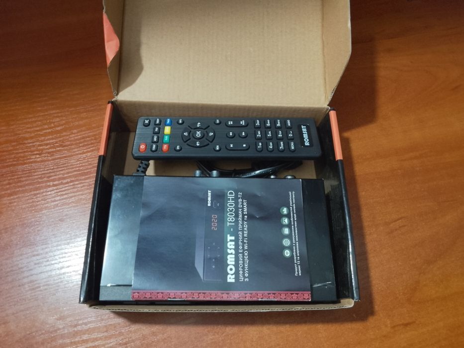 Продам тюнер T2 smart edition