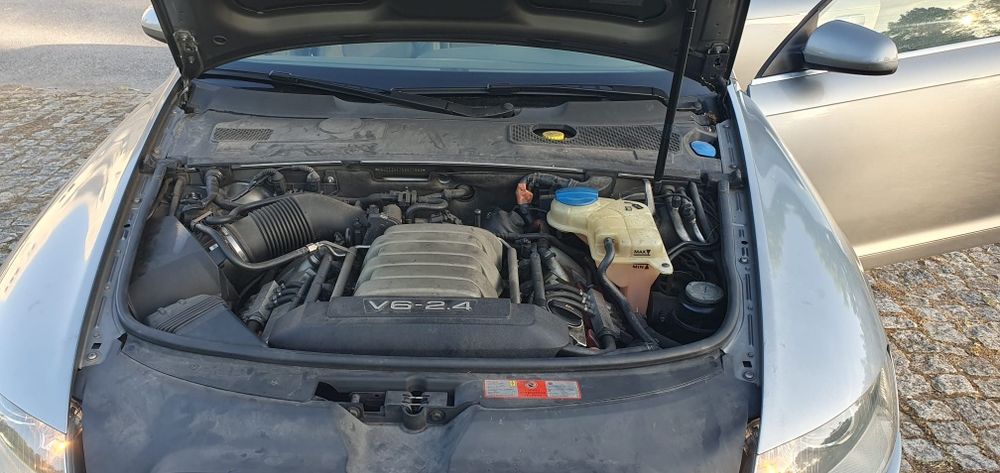 Audi A6 2.4 V6 (GPL) - 2004 - Para Reparar ou Peças