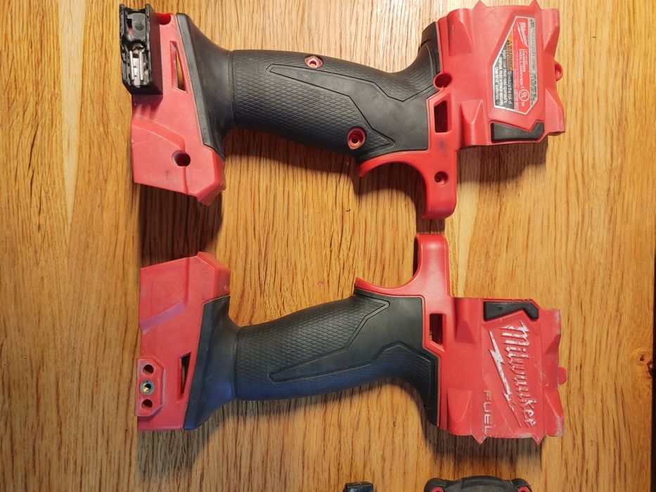 Шуроповерт Milwaukee 2804 на запчасти