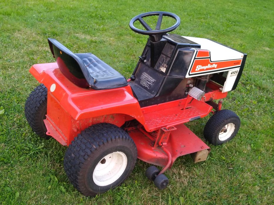 Kosiarka traktorek Simplicity 12 KM Briggs & Stratton Yard Man