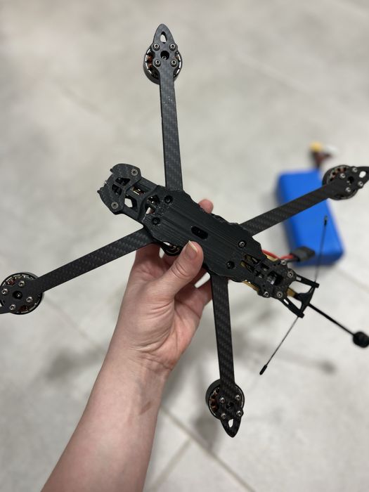 FPV фпв дрон квадрокоптер