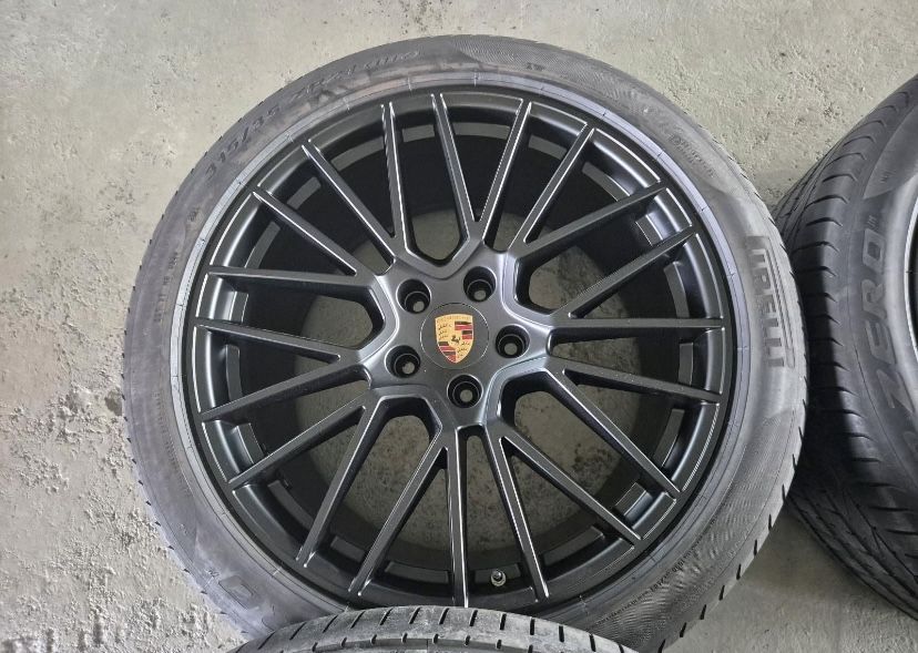 Oryginalne koła zimowe 21 cali Porsche Cayenne 9Y0 E3 275/40 R21 305/35 R21 7mm