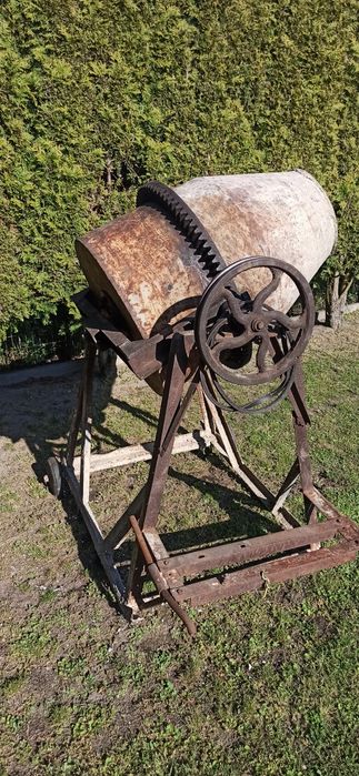 Betoniarka metalowa