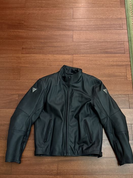 Кожанная куртка Dainese защитная