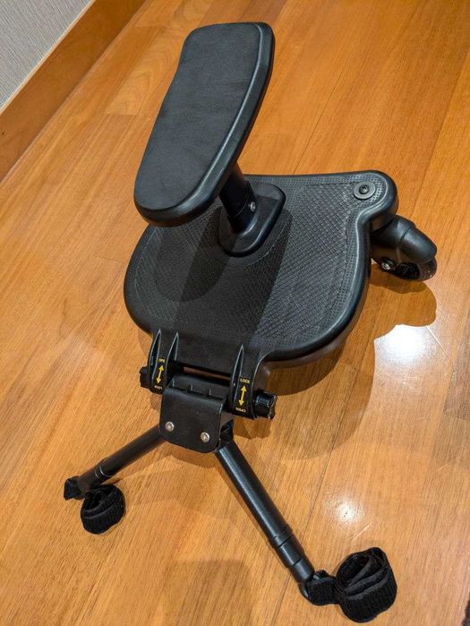 Adaptador Universal com 2 Rodas e Assento para Carrinho de Bebé