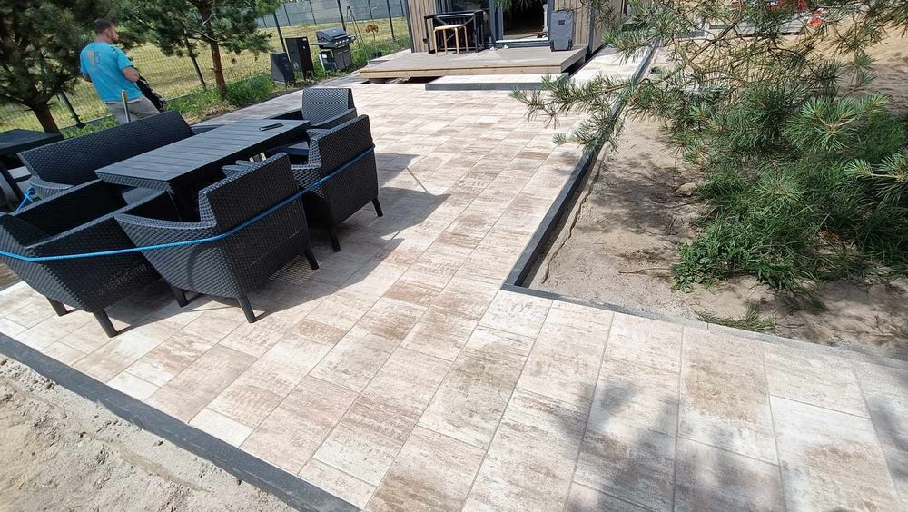 Brukarstwo, układanie kostki, kamienia itp.