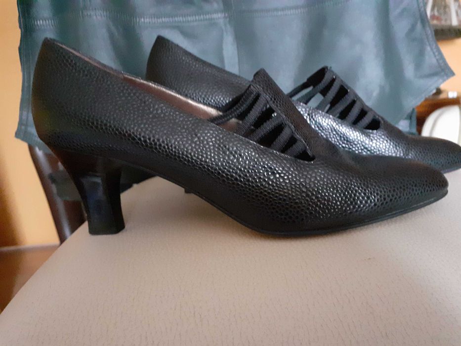 Czółenka czarne skóra - Juppen Peter Kaiser