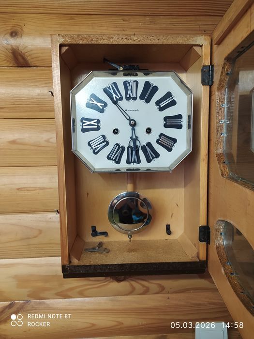 Годинник настінний, механічний, маятниковий Янтарь. З боєм.