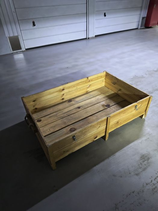 Ящик дерев'яний з кришкою