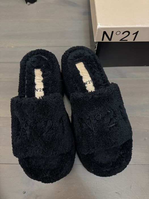 Нові босоніжки n21 оригинал 37 розмір