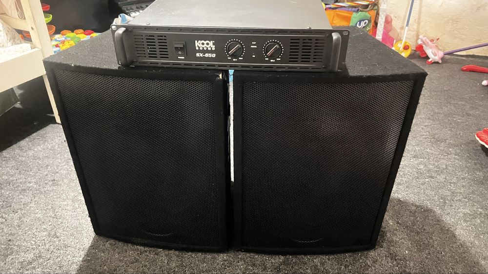 Par de colunas mais amplificador