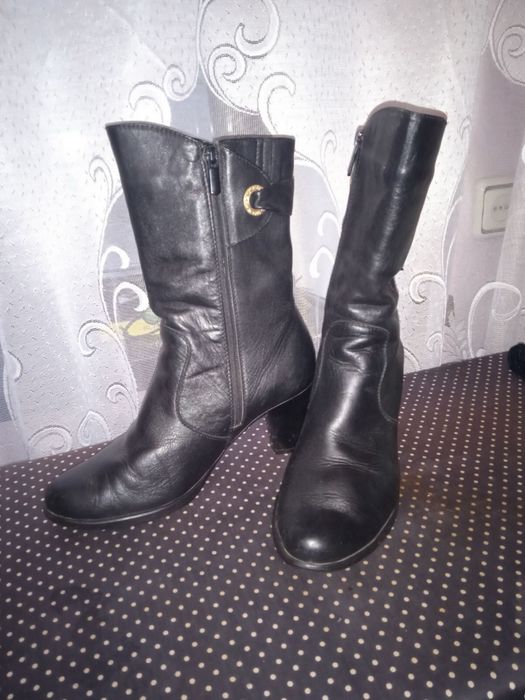 Продам сапожки осенне весенние