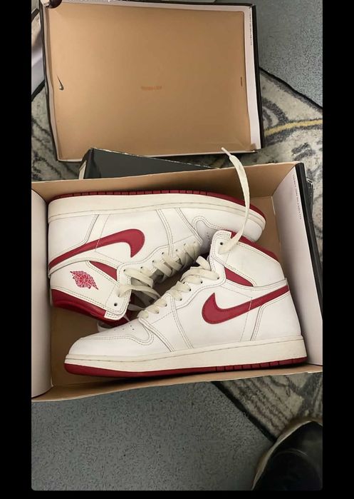 Jordan 1 Retro High OG “Metallic Red