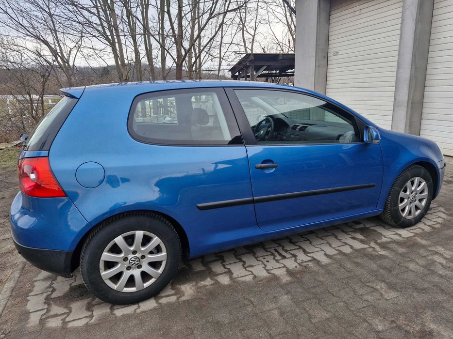 Sprzedaż auta Volkswagen Golf 5
