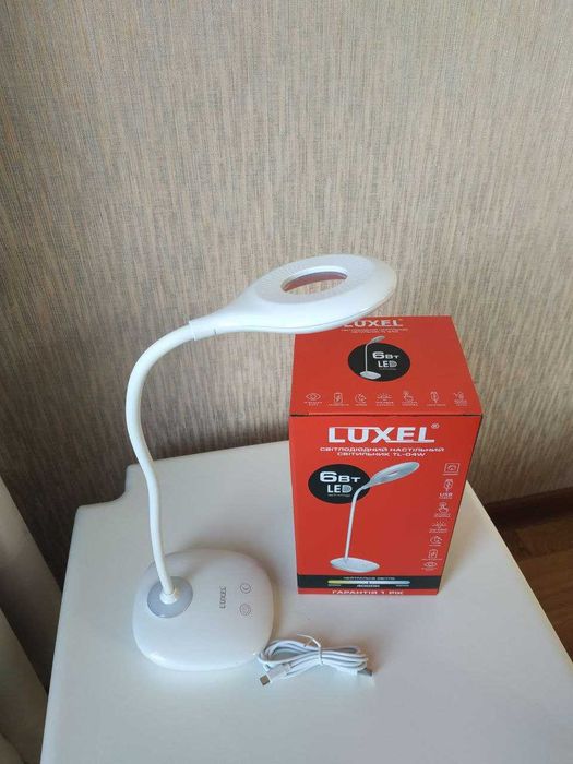 лампа настольная аккумуляторная