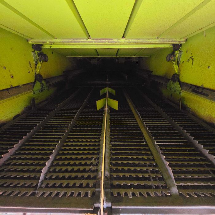 Свіжопривезений claas dominator 86