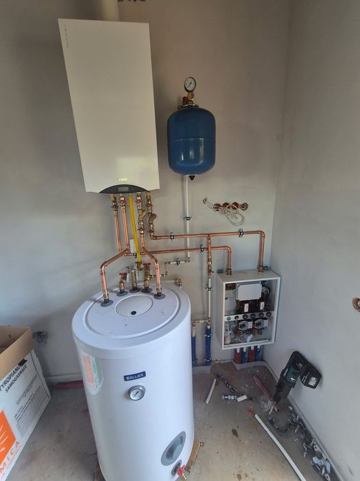 Oferuję  serwis kotłów gazowych i instalacji grzewczych.